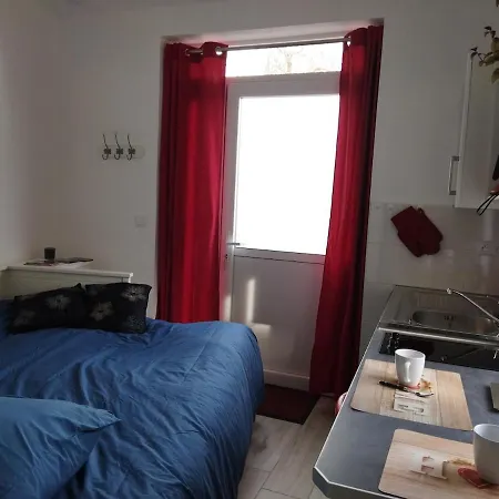 Le Kiosque De La Des Roses Et Atypique Apartment *