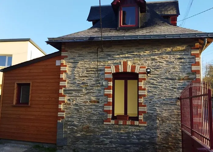 Le Kiosque De La Des Roses Et Atypique アパート *